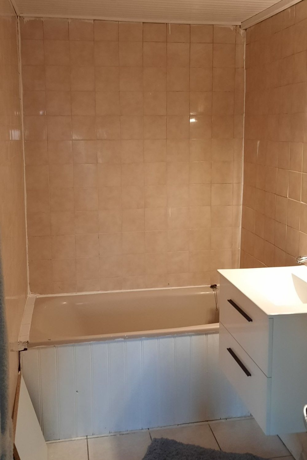 tonu-renov-salle-de-bain-avant tonu-renov-salle-de-bain-avant